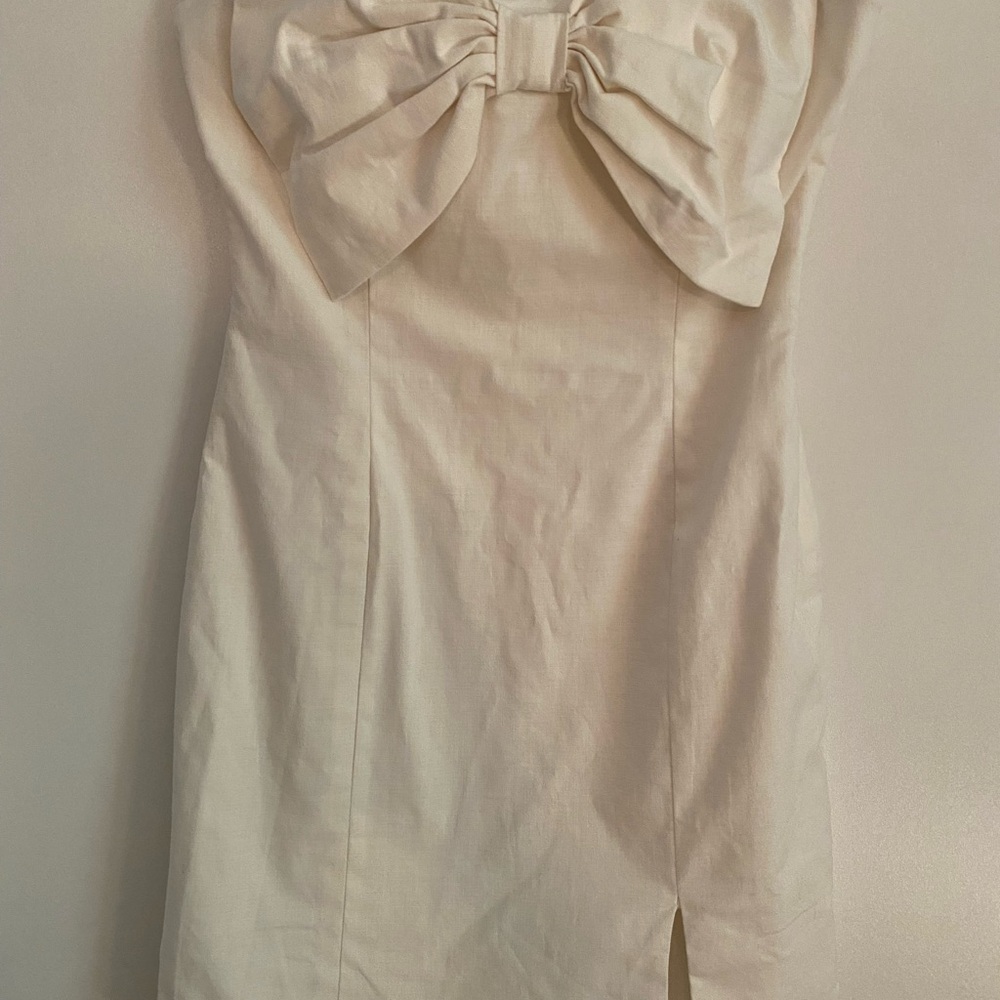 Windsor White Mini Strapless Dress Bow Size Small You're A Gift Bow Sorority NEW